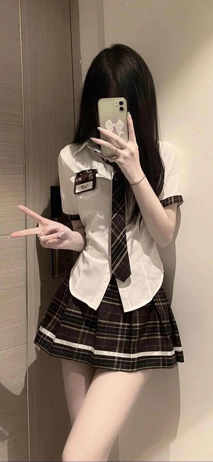 JK美女自拍比耶手机壁纸